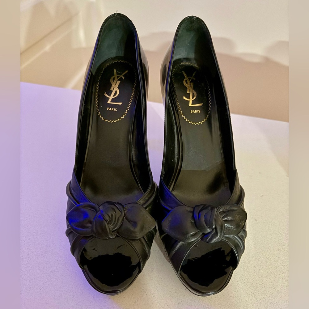 Yves Saint Laurent Black Knot Detail Peep Toe Heels